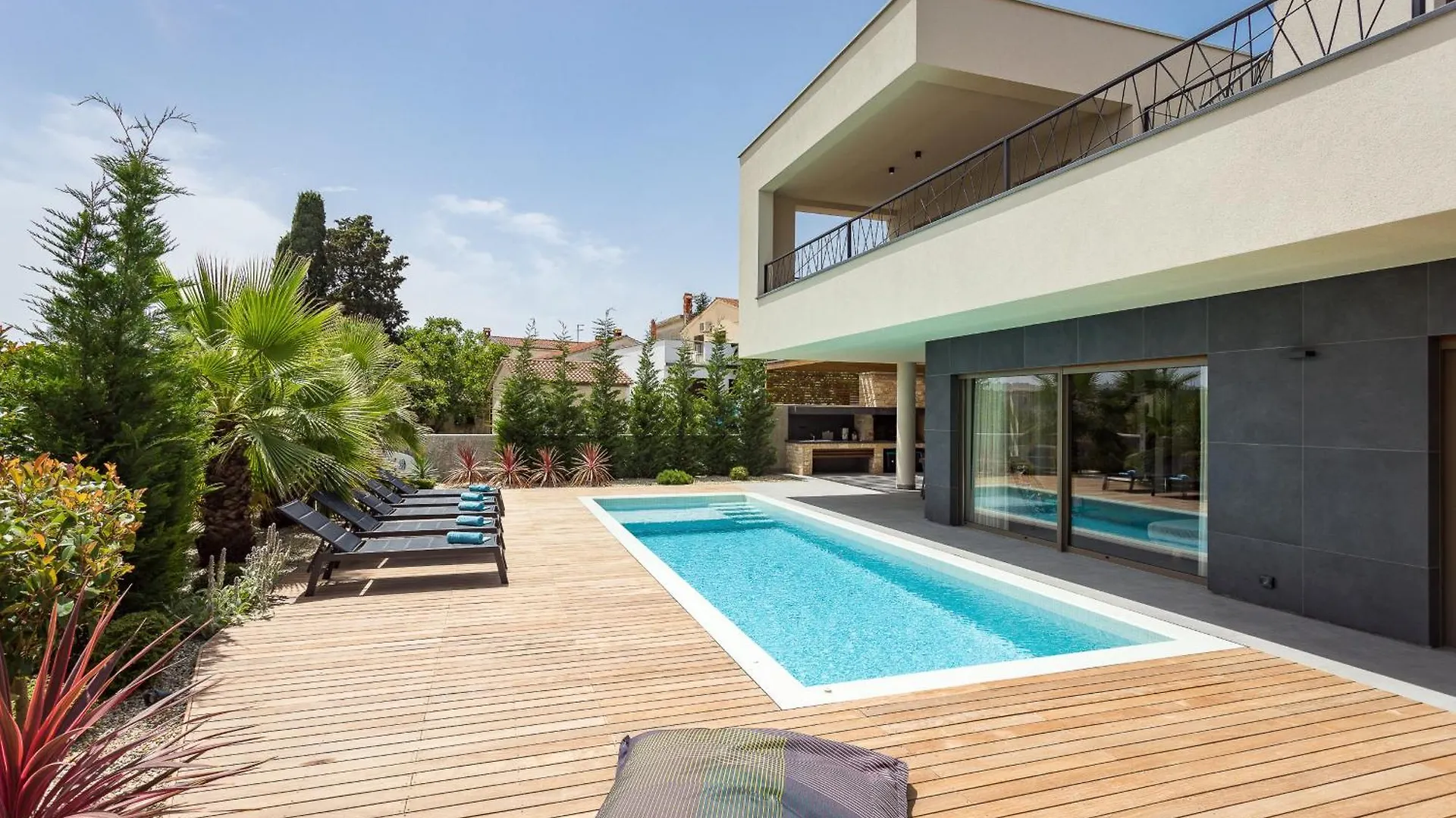 Villa One Way For 8 People Near Medulin With Heated Pool, Kids Playground & Only 200 M From The Beach Banjole